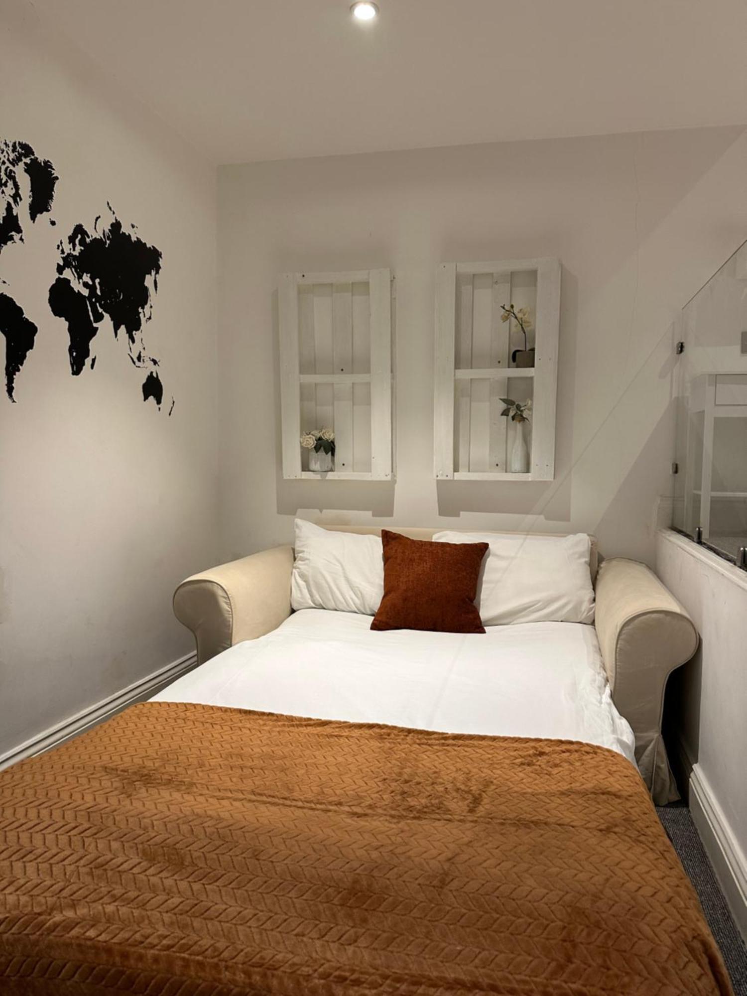London Regent Studio Apartments Exterior photo
